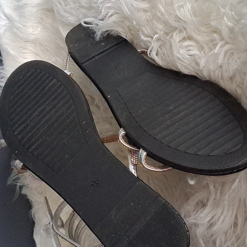 Rocawear Amazing Rhinstone Sandals - Picture 7 of 15